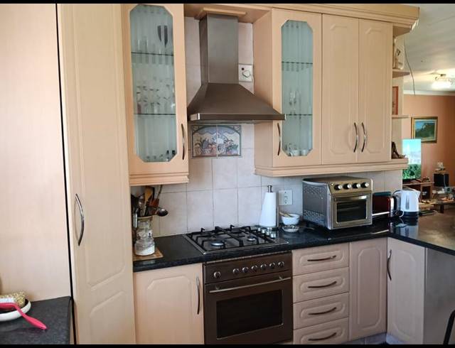 2 BEDROOM CLUSTER FOR SALE IN VERWOERDPARK